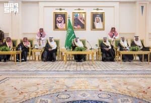 تمنى لهم التوفيق والسداد في أداء مهامهم.. أمير القصيم يستقبل أعضاء مجلس المنطقة المُعيّنين حديثًا