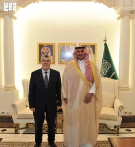 السفير الدوسري يلتقي سفير الجزائر لدى لبنان