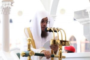خطبتا الجمعة بالحرمين: الإيمان والتقوى سببان لنزول البركات وطيب الحياة.. والعلم النافع أساس في بناء الإنسان الصالح وصناعة المستقبل
