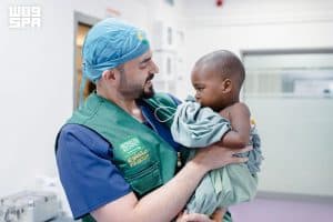 مركز الملك سلمان للإغاثة.. جسر العطاء السعودي يمد يد العون لملايين المحتاجين في كل بقعة يشكو فيها إنسان