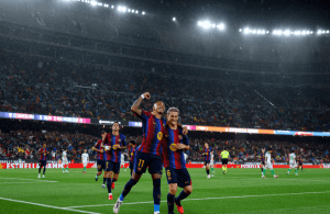برشلونة يكتسح سانتاندير بسباعية وينفرد بالصدارة