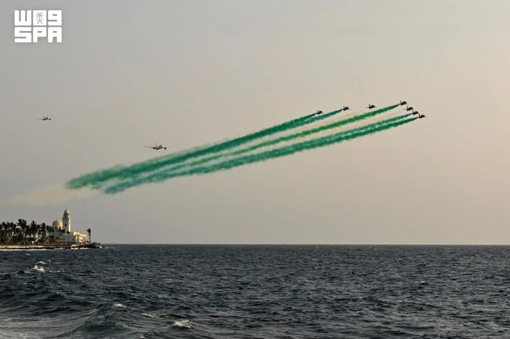 F10838568