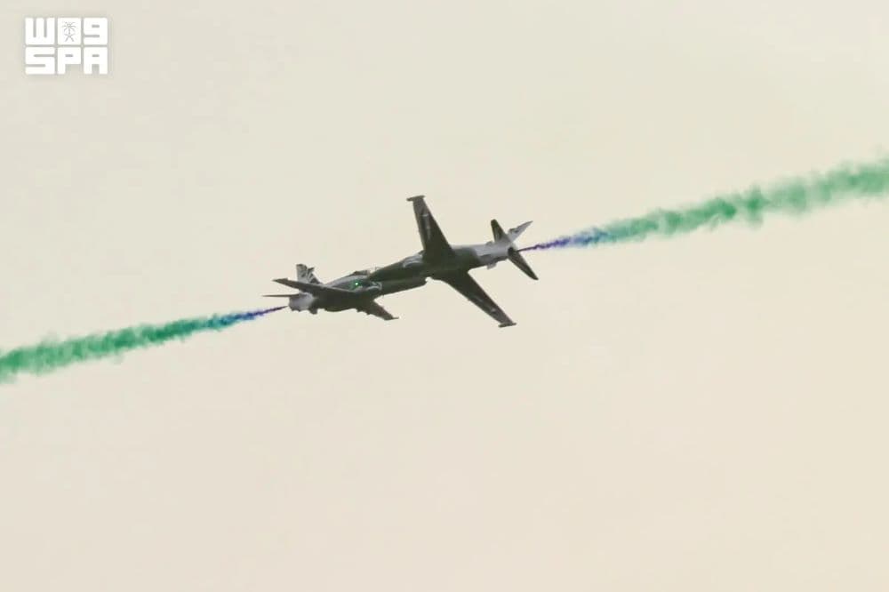 F10838573