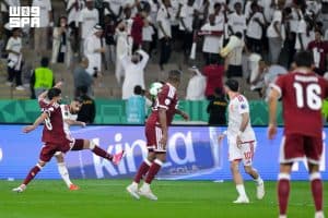 كأس الخليج العربي: قطر تتجاوز البحرين بثنائية في افتتاح مشوارهما بـ”خليجي 27″
