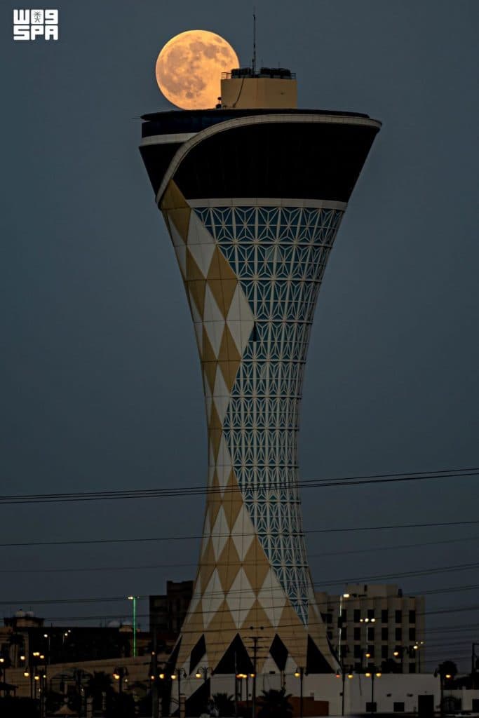 F10896586