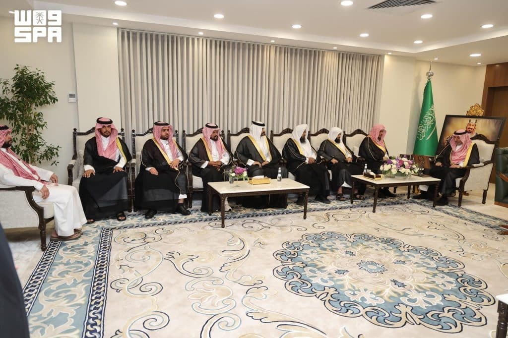 يهدف لترسيخ الوسطية والاعتدال.. أمير نجران يُدشِّن البرنامج الدعوي “البناء العقدي” بالمنطقة
