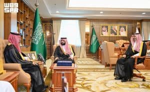 بحضور سمو نائبه.. أمير جازان يستقبل مدير فرع هيئة حقوق الإنسان ورئيس التجمع الصحي بالمنطقة
