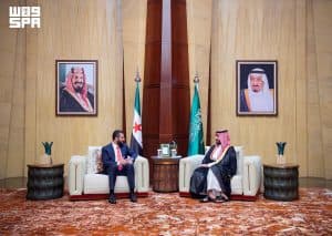 ولي العهد يلتقي رئيس سوريا