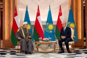 رئيس كازاخستان وسلطان عُمان يبحثان علاقات التعاون بين البلدين