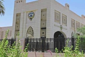 الكويت تدين بشدة اعتداء ميليشيا الحوثي الإرهابية على مطار الملك خالد الدولي بالرياض