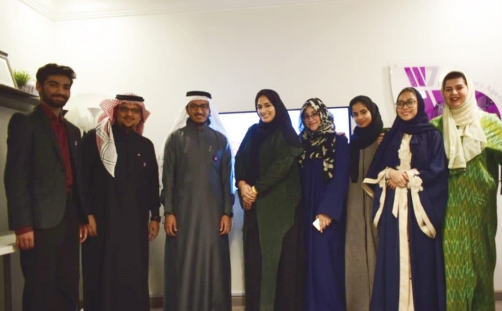 W7Worldwide تُطور طالبات جامعة دار الحكمة في مهارات الاتصال المؤسسي