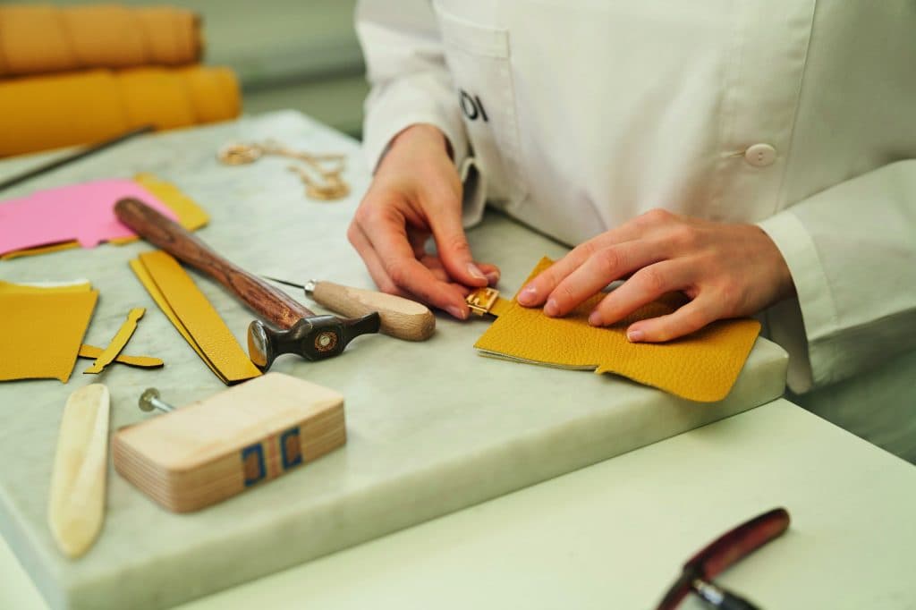 06_FENDI scented Nano Baguette_making-of