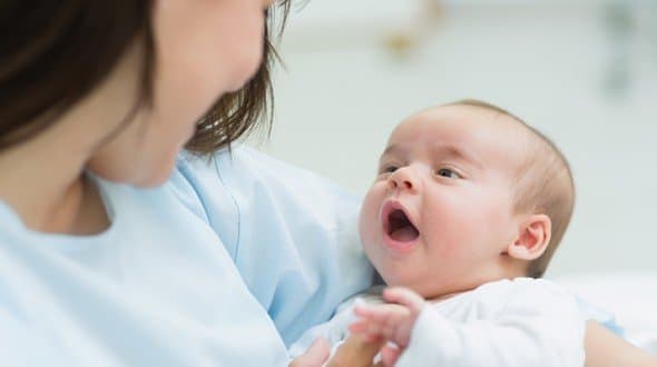 “مترجم البكاء” يساعدك على فهم طفلك الرضيع