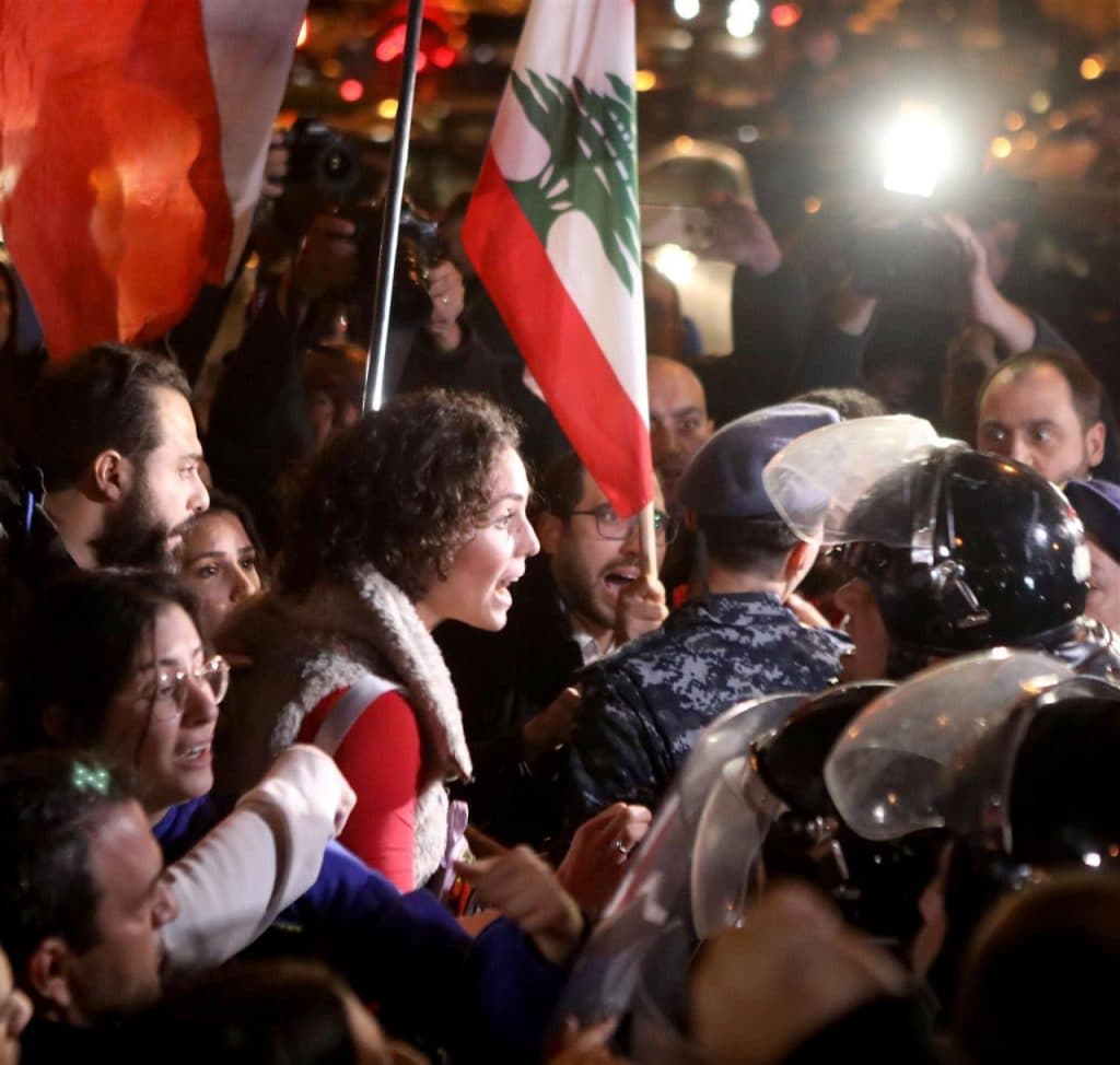لبنان: المظاهرات تتصاعد ضد التسوية السياسية