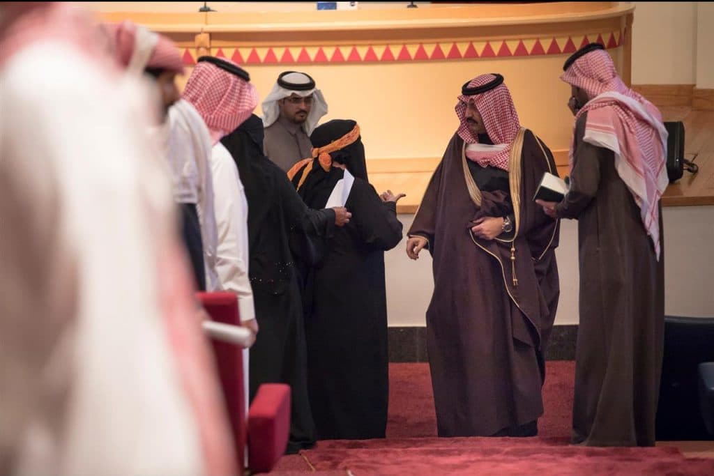 تركي بن طلال: الأسواق الشعبية جزء مهم من هوية منطقة عسير
