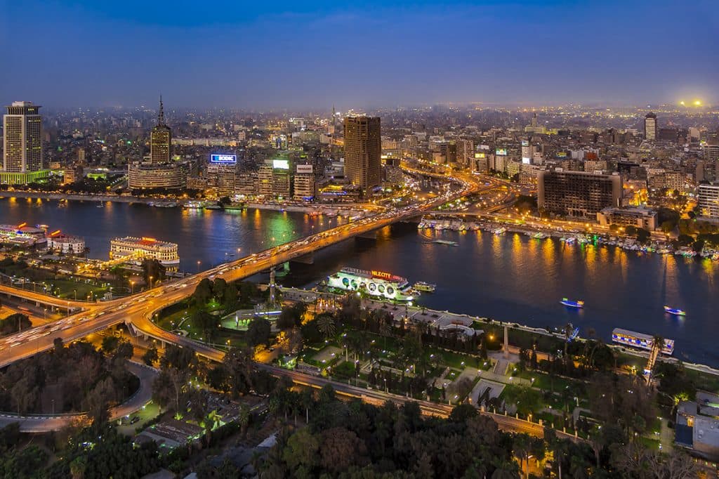 بعثة ليبيا في مصر تنشق عن السراج وتؤكد انحيازها للجيش الليبي