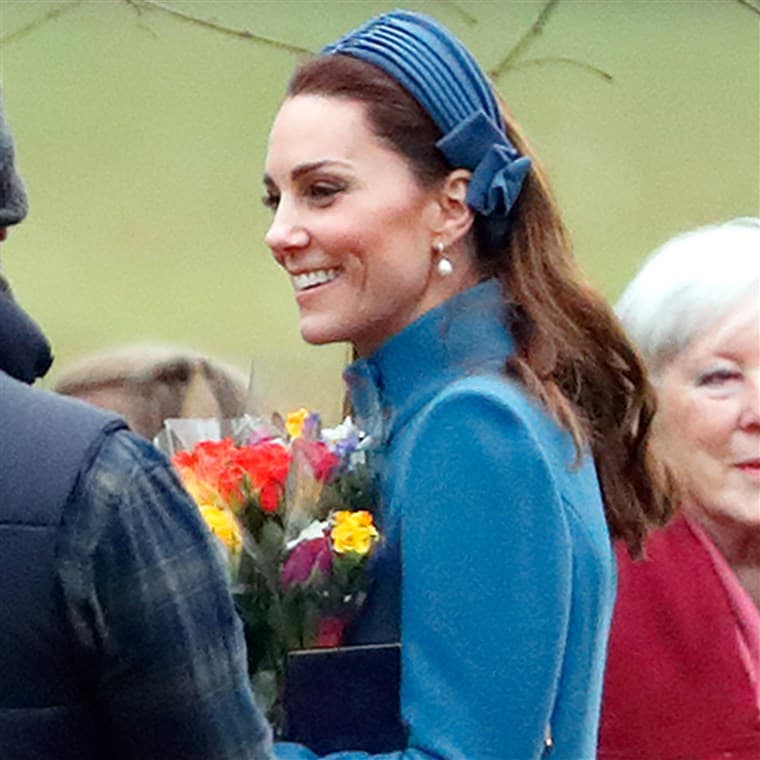 kate-middleton-rocking-headband-again-today-square-190107_eb9cad349127e27a86eb68c2cc81cce4.fit-760w