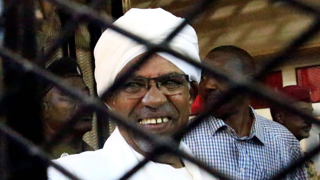 النيابة السودانية تحقق مع البشير حول “انقلاب” 1989