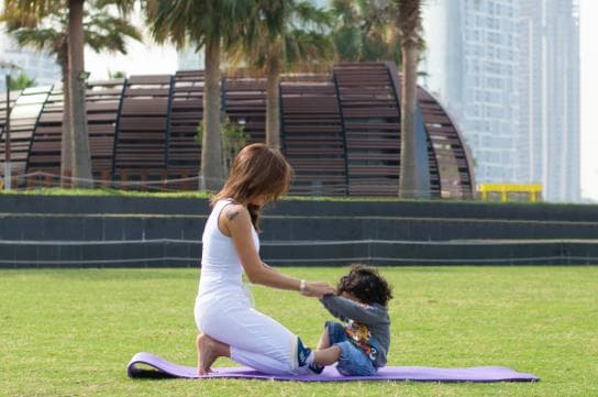 مدربة رياضية تنصح: في زمن الكورونا مارسي رياضتك في المنزل