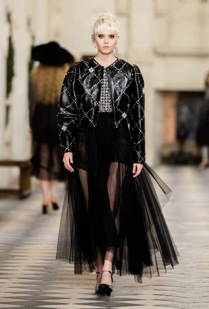 chanel-metiers-20-21-62-look-062-1607025707