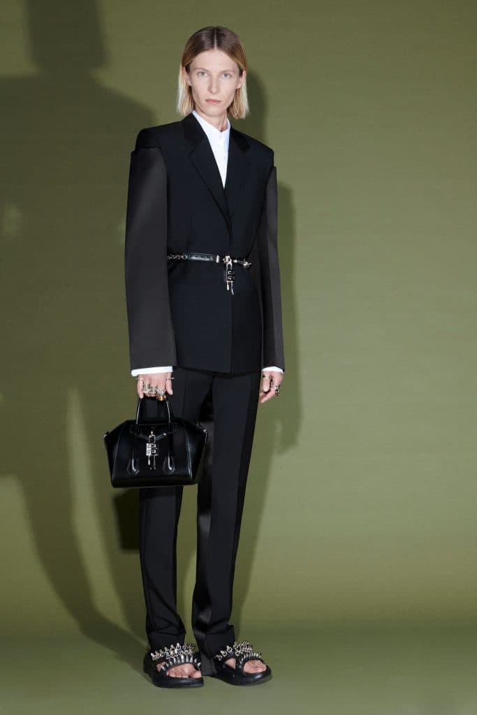 00042-Givenchy-Pre-Fall-21