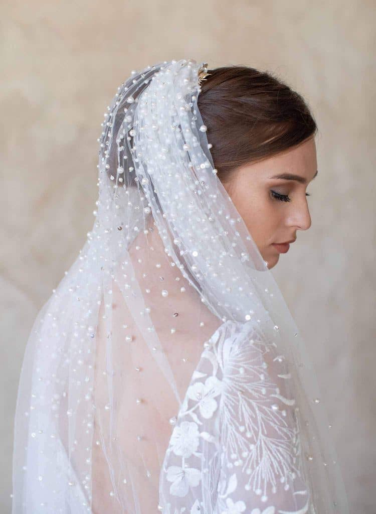 2065-pearl-bridal-chapel-train-veil-twigsandhoney-11_2048x2048