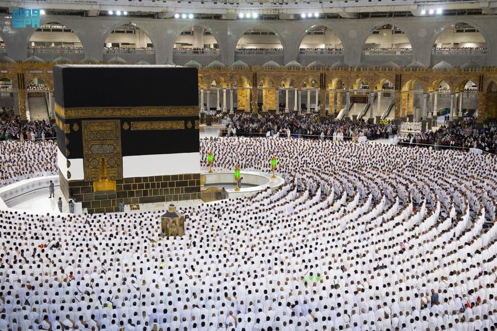 “هيئة العناية بالحرمين” تدعو قاصدي المسجد الحرام إلى الالتزام بالإرشادات الصحية للحفاظ على سلامتهم