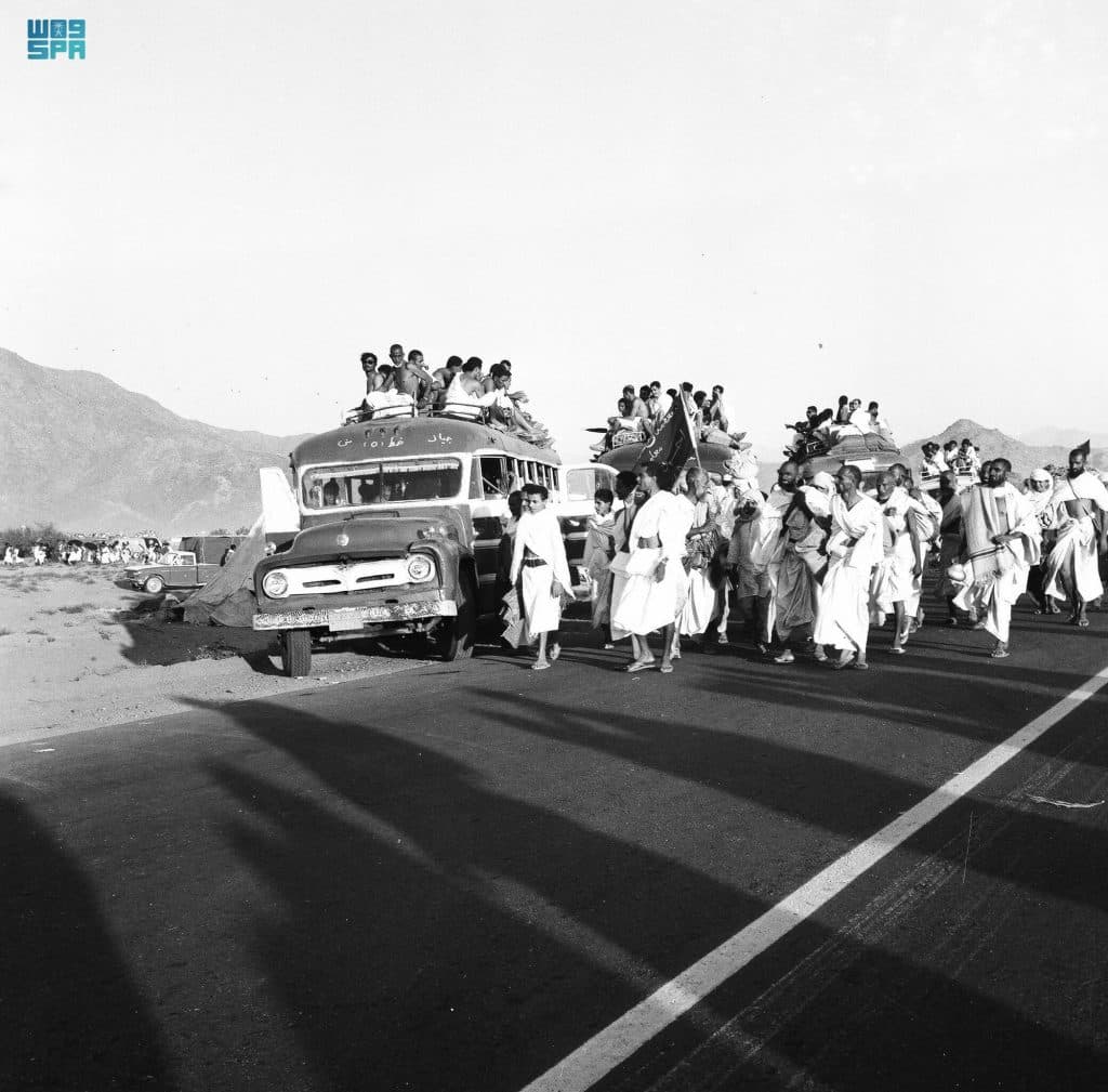 قوافل الحج عبر التاريخ.. صور عالقة بالذاكرة