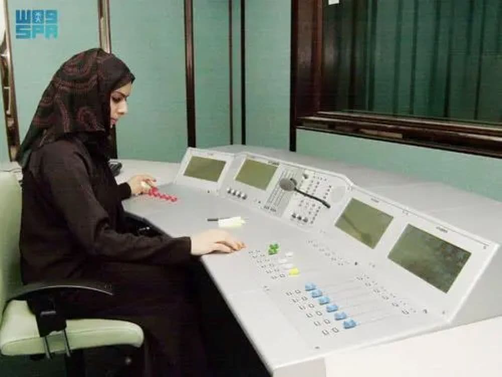 المرأة العُمانية.. قوة تغيير في المجتمع