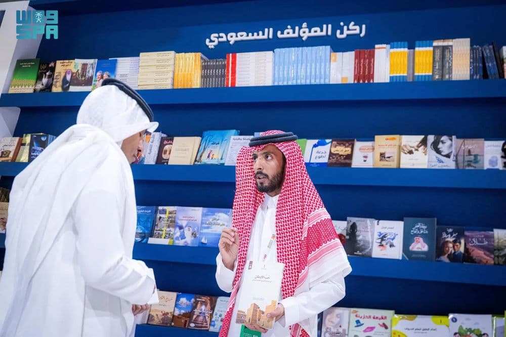 معارض الكتاب ودور النشر .. حُماة “الكتاب الورقي” من الاندثار