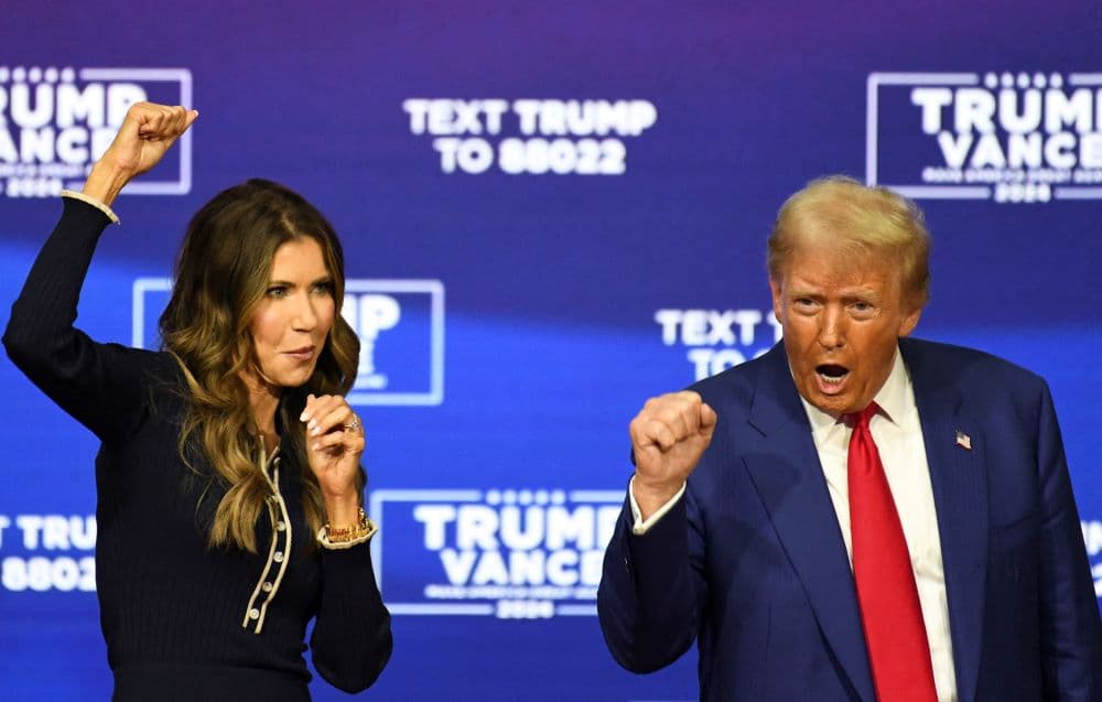 2024-10-15T001608Z_459184584_RC2OKAAF1T37_RTRMADP_3_USA-ELECTION-TRUMP