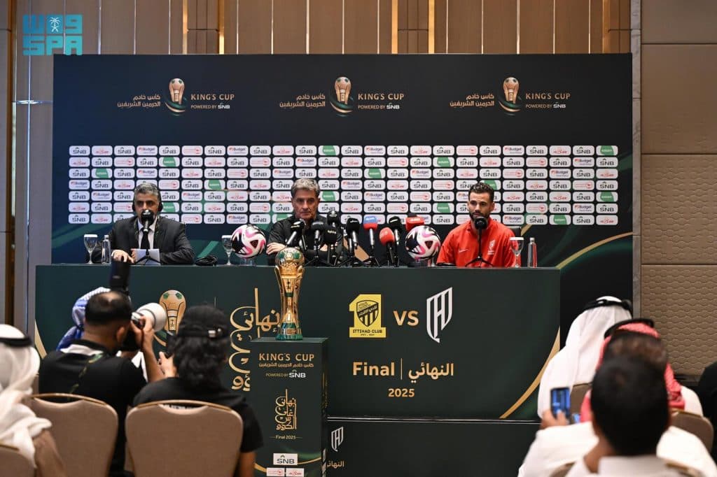 مدربا الاتحاد والقادسية: نهائي كأس الملك صعب ونسعى للتتويج باللقب الأغلى