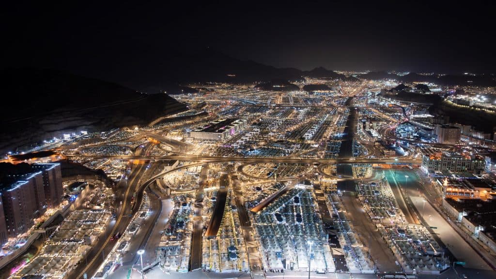 بإشراف وزارة الطاقة ومتابعة الهيئة السعودية لتنظيم الكهرباء.. السعودية للكهرباء تعلن نجاح الخطة التشغيلية لحج 1446هـ