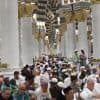 “شؤون المسجد النبوي” توفر أجواء مريحة وأنظمة تكييف متقدمة ومظلات حديثة للمصلين والزائرين