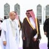 في مقدمة مودعيه الأمير سعود بن عبدالله بن جلوي.. الرئيس الموريتاني يغادر جدة