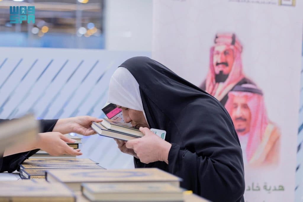 منفذ جديدة عرعر يودّع الدفعة الأولى من الحجاج العراقيين المغادرين