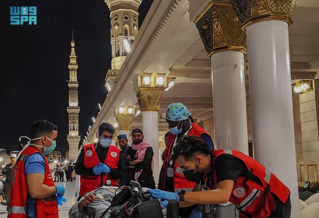 “الهلال الأحمر” بالمدينة المنورة يواصل جهوده الميدانية في الموسم الثاني من الحج لخدمة ضيوف الرحمن