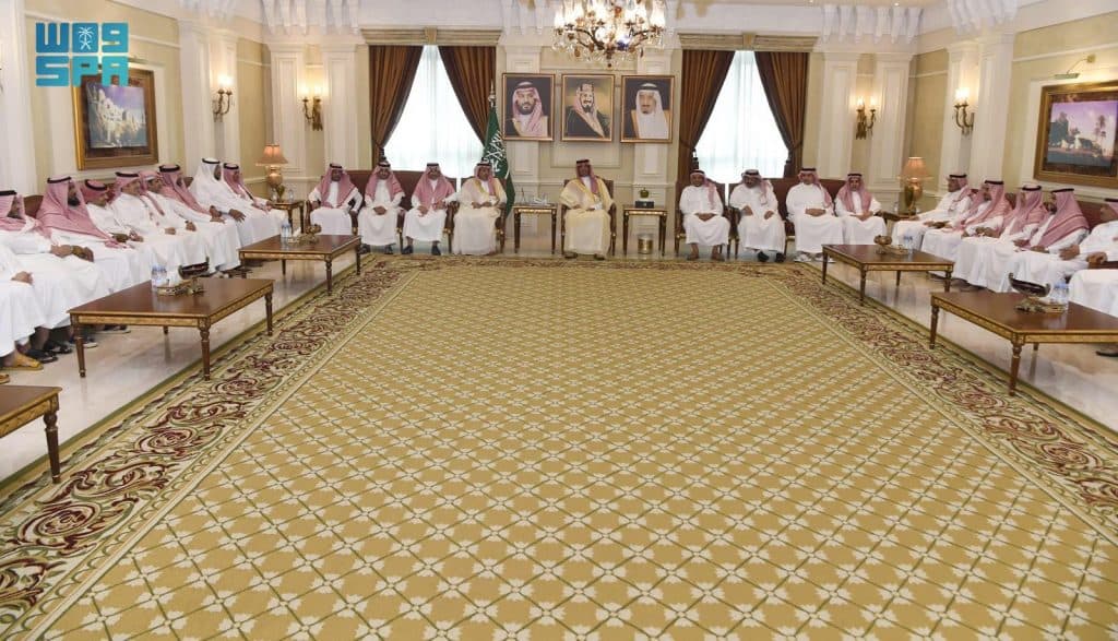 مُحافظ جدة يستقبل المهنئين من منسوبي المحافظة والمراكز التابعة بمناسبة عيد الأضحى المبارك