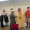 سفير المملكة لدى بروناي دار السلام يستقبل الحجاج العائدين من المشاعر المقدسة