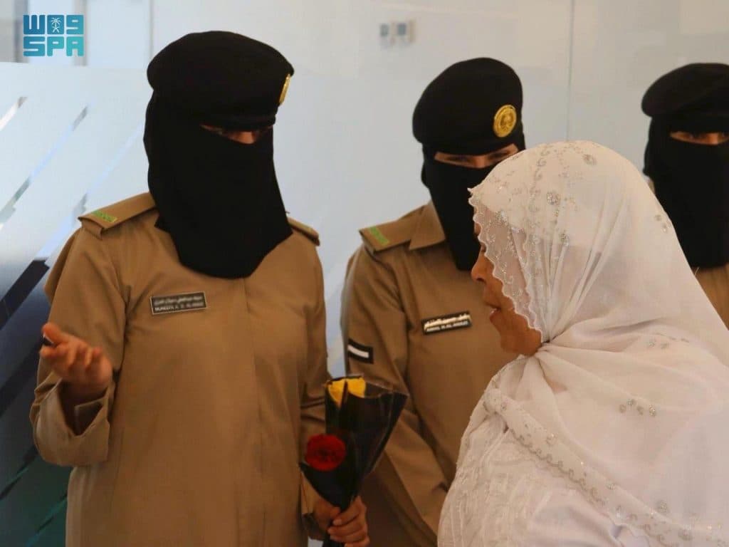 حرس الحدود يسهل إجراءات مغادرة ضيوف الرحمن عبر منفذ حالة عمار
