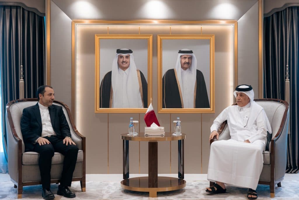 أمير قطر يتلقى رسالة خطية من الرئيس الإيراني