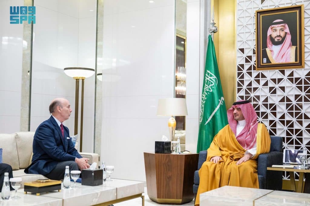 وزير الداخلية يستقبل سفير مملكة إسبانيا لدى المملكة ويبحثان عددًا من الموضوعات ذات الاهتمام المشترك