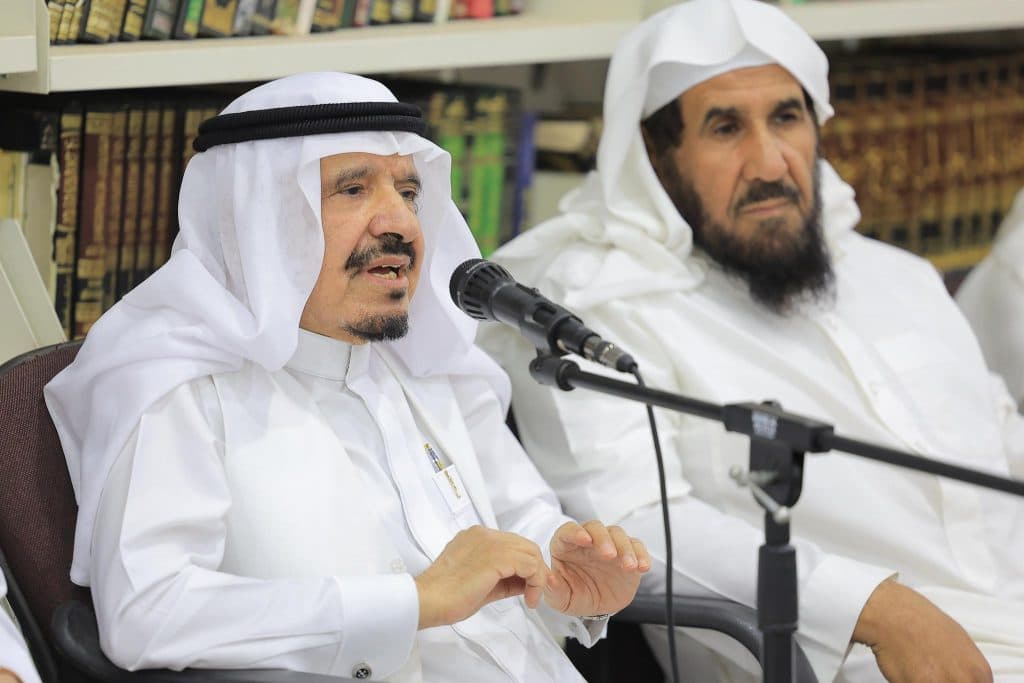 الأديب حمد القاضي يزور البكيرية ويلقي ندوة ثقافية