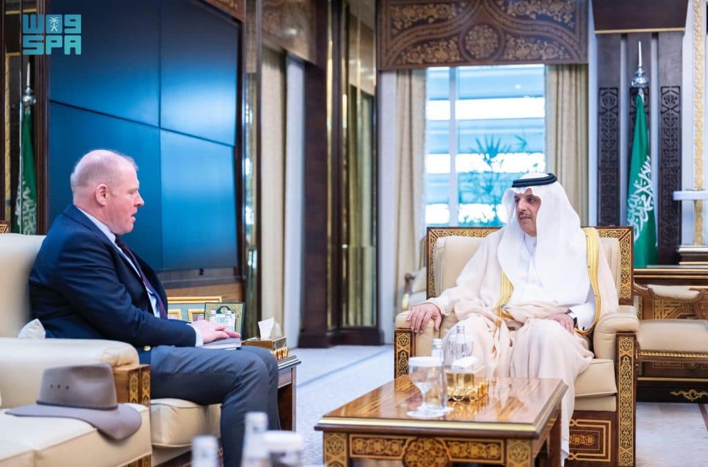 نائب وزير الداخلية المكلّف يستقبل سفير أستراليا لدى المملكة