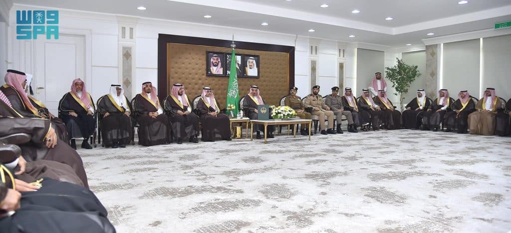 أمير نجران يكرّم المشاركين في موسم الحج لهذا العام