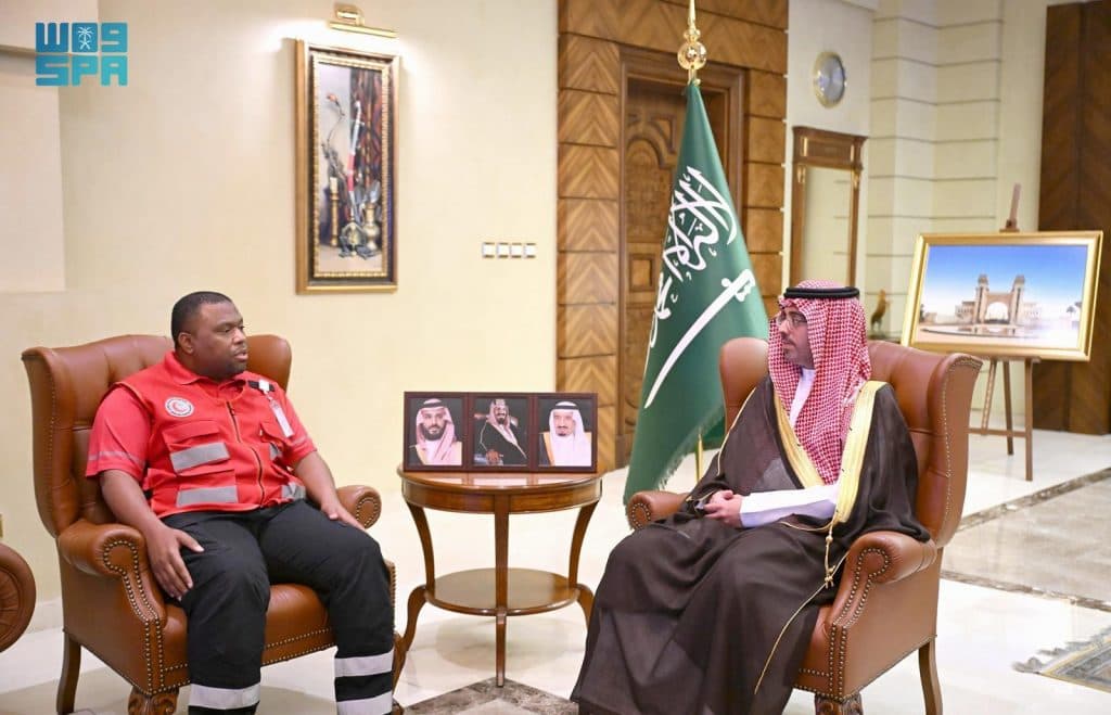اطلع على الخدمات الإسعافية المقدمة بالمحافظة.. مُحافظ جدة يستقبل مدير فرع هيئة الهلال الأحمر بمنطقة مكة المكرمة