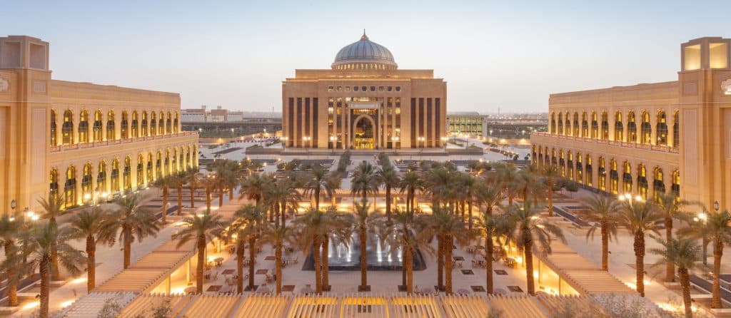 جامعة الأميرة نورة تستضيف الندوة الافتراضية ” المرأة في العلوم” لمجموعة (S20)