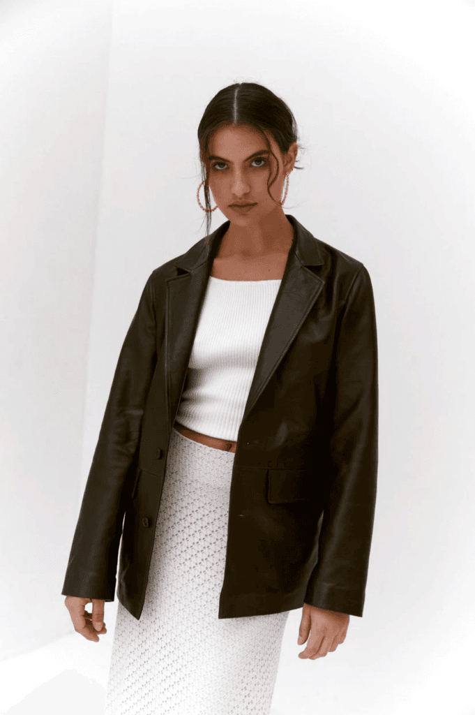 screencapture-cdn-shopify-s-files-1-0211-0062-5969-products-Musier-Eshop-Feb2020-0887-2400x-jpg-2020-03-25-11_50_33