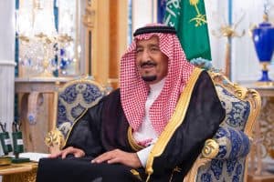 وسام الملك فيصل من الدرجة الثالثة لـ342 ضابطاً و330 فرداً من الحرس الوطني