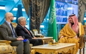 وزير الداخلية يستقبل السفير الأمريكي لدى المملكة